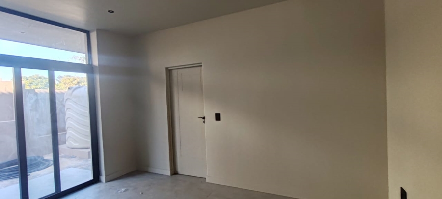 To Let 4 Bedroom Property for Rent in Kosmos Ridge North West